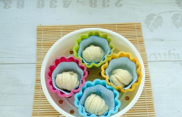 Chinese steamed buns Mantou - step by step recipe