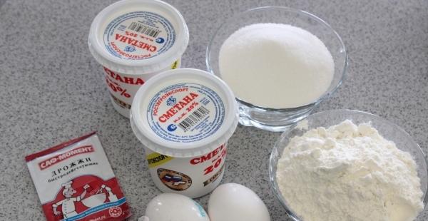 Tatar sour cream cake - recipe with photo. How to cook Tatar sour cream cake?
