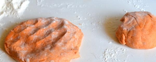 Red dough - step by step recipe