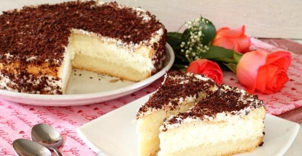 Sponge cake with cottage cheese and cream, recipe with photo