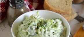 Broccoli in cream sauce - step by step recipe with photos
